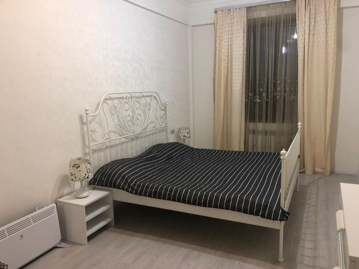 Красивая, Просторная Квартира В Самом Центре Еревана, Рядом С Оперным Театром. Jerevan Exteriör bild